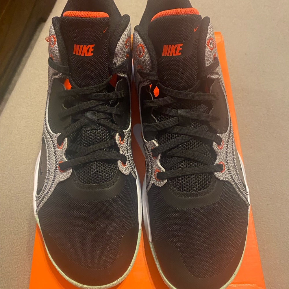 Nike Fly By Mid View 2